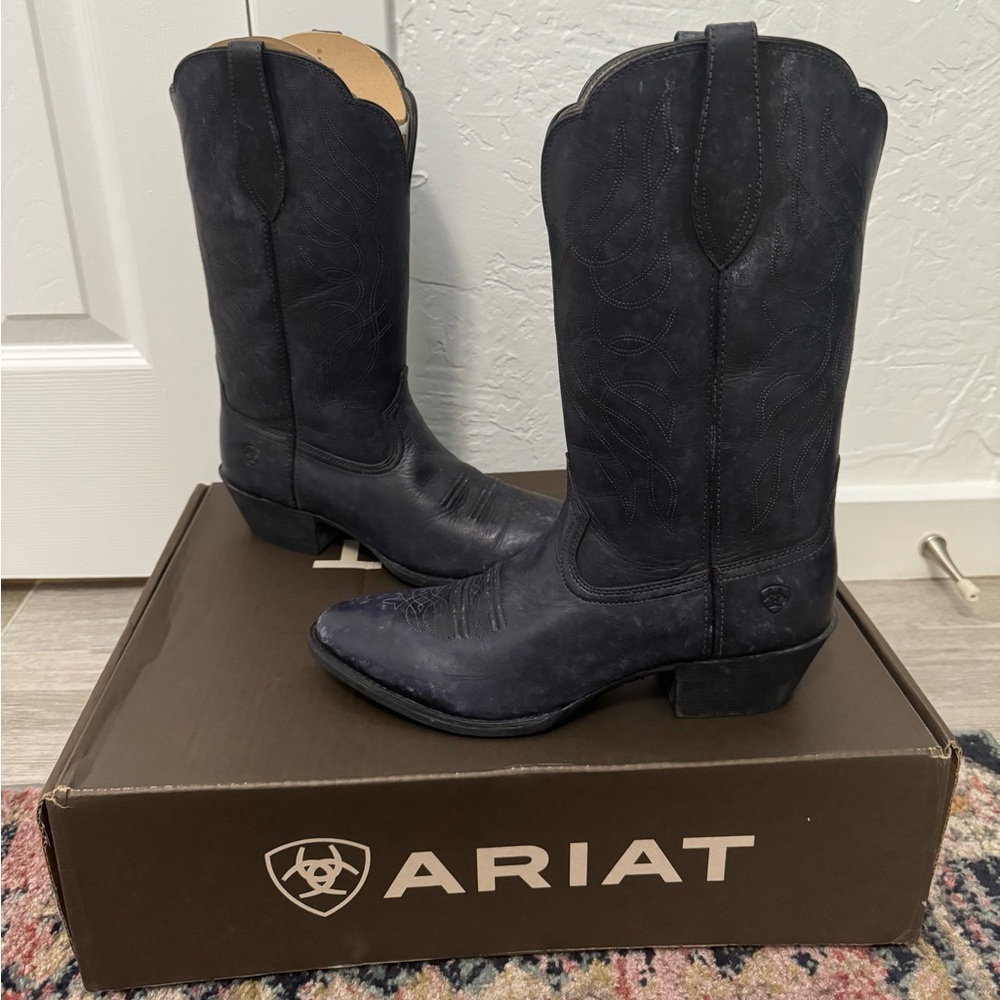 Ariat Heritage Western R Toe Naturally Distressed Black 9.5 cowboy boots